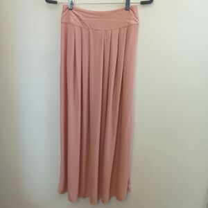 Long pink rose skirt. Forever 21 - from contemporary line. Size small.